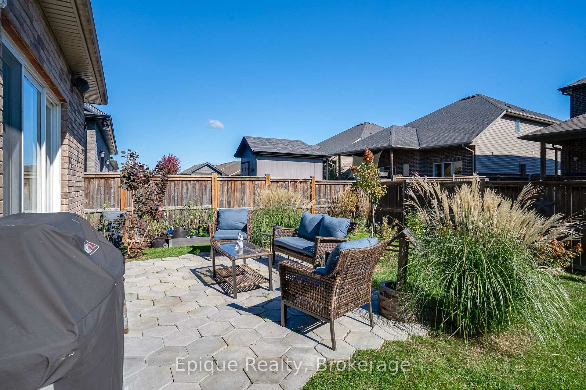 Photo 35 of 68 Roselawn Crescent, Welland, Coyle Creek — HOMEH