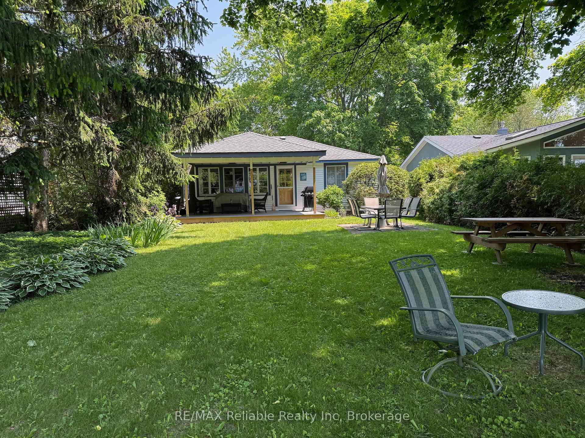 Photo 3 of 75547 Elliot Street, Bluewater, Bayfield — HOMEH