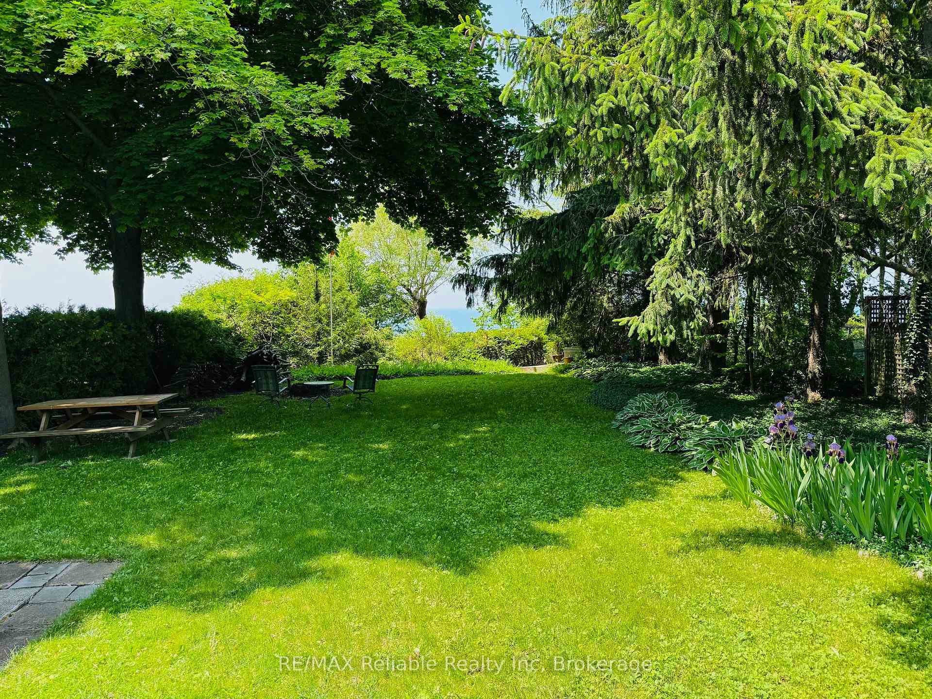 Photo 5 of 75547 Elliot Street, Bluewater, Bayfield — HOMEH