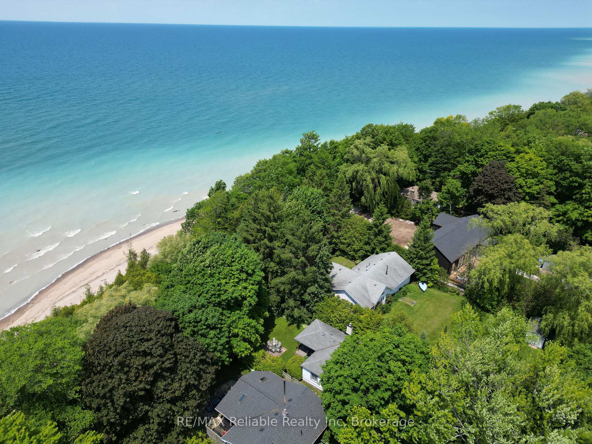 Photo 7 of 75547 Elliot Street, Bluewater, Bayfield — HOMEH