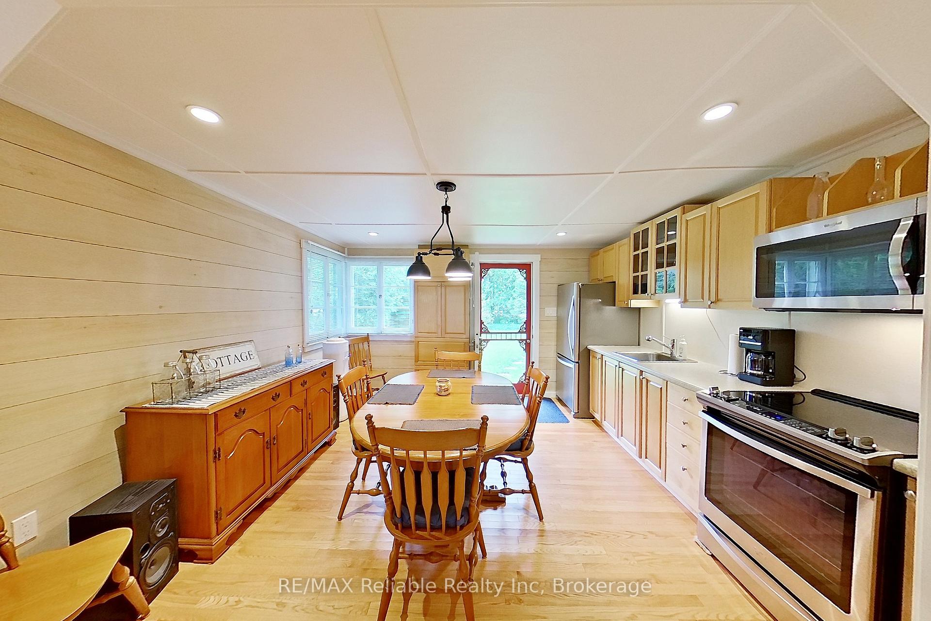 Photo 9 of 75547 Elliot Street, Bluewater, Bayfield — HOMEH
