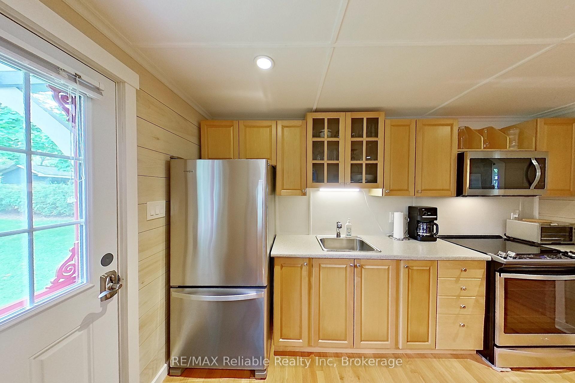 Photo 8 of 75547 Elliot Street, Bluewater, Bayfield — HOMEH