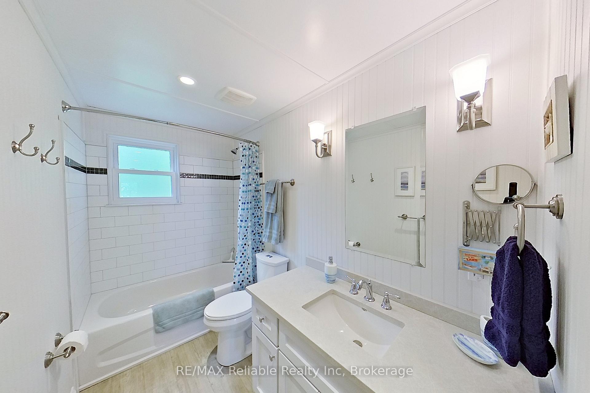 Photo 24 of 75547 Elliot Street, Bluewater, Bayfield — HOMEH