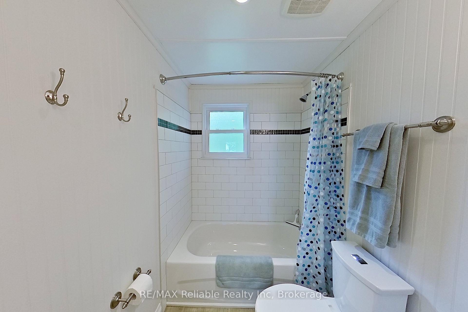 Photo 25 of 75547 Elliot Street, Bluewater, Bayfield — HOMEH