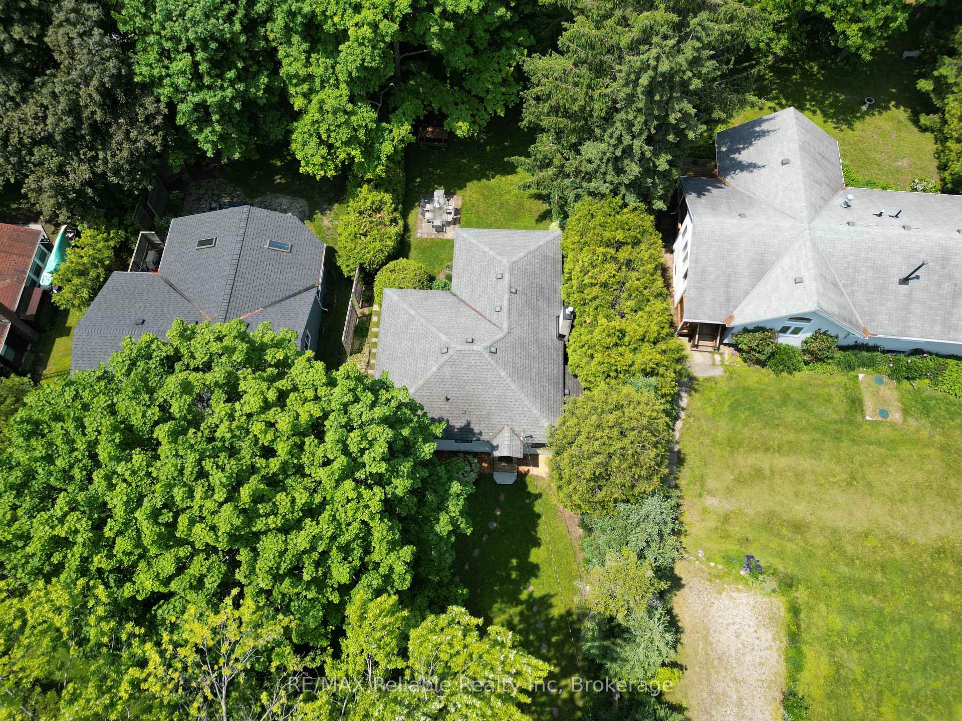 Photo 41 of 75547 Elliot Street, Bluewater, Bayfield — HOMEH