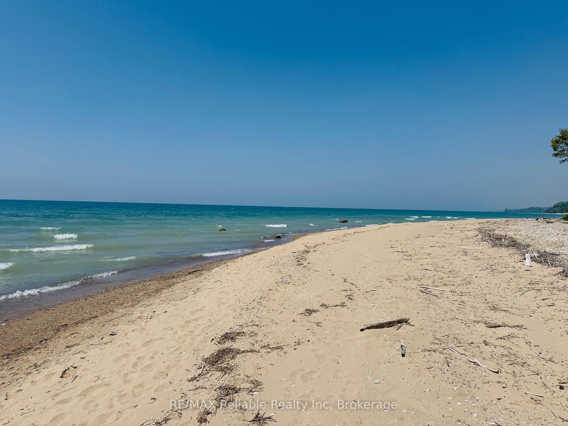 Photo 39 of 75547 Elliot Street, Bluewater, Bayfield — HOMEH