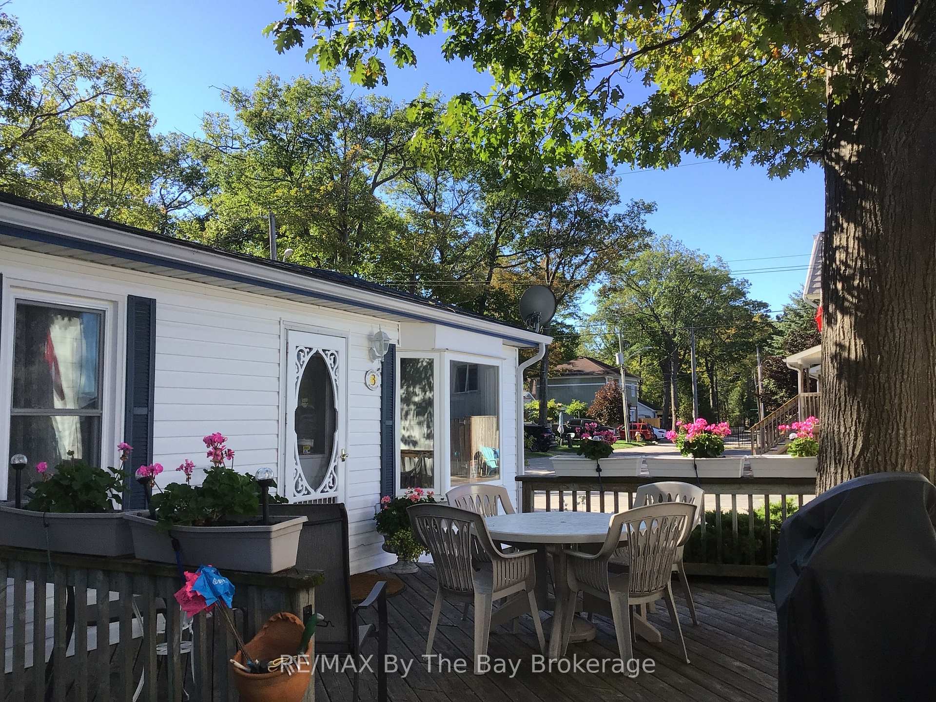 Photo 1 of Unit 3, 5 29th Street N, Wasaga Beach — HOMEH