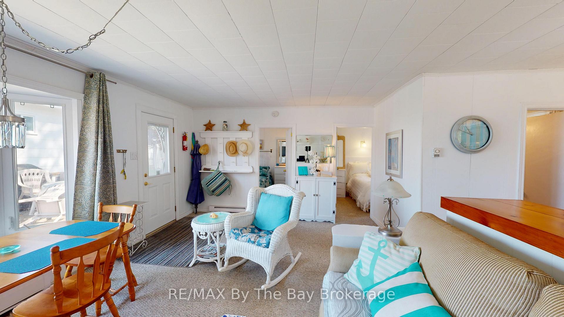 Photo 11 of Unit 3, 5 29th Street N, Wasaga Beach — HOMEH