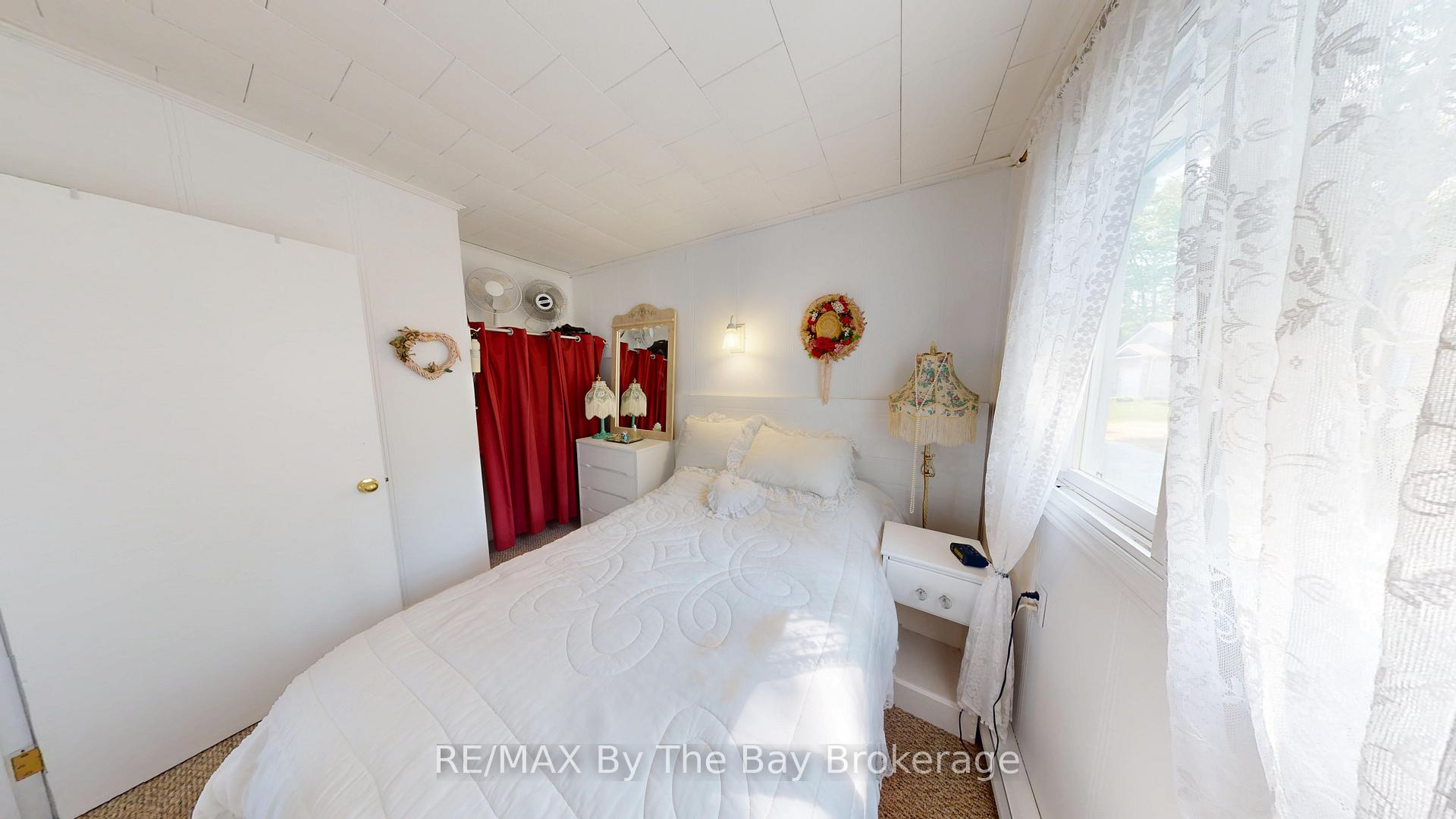 Photo 16 of Unit 3, 5 29th Street N, Wasaga Beach — HOMEH