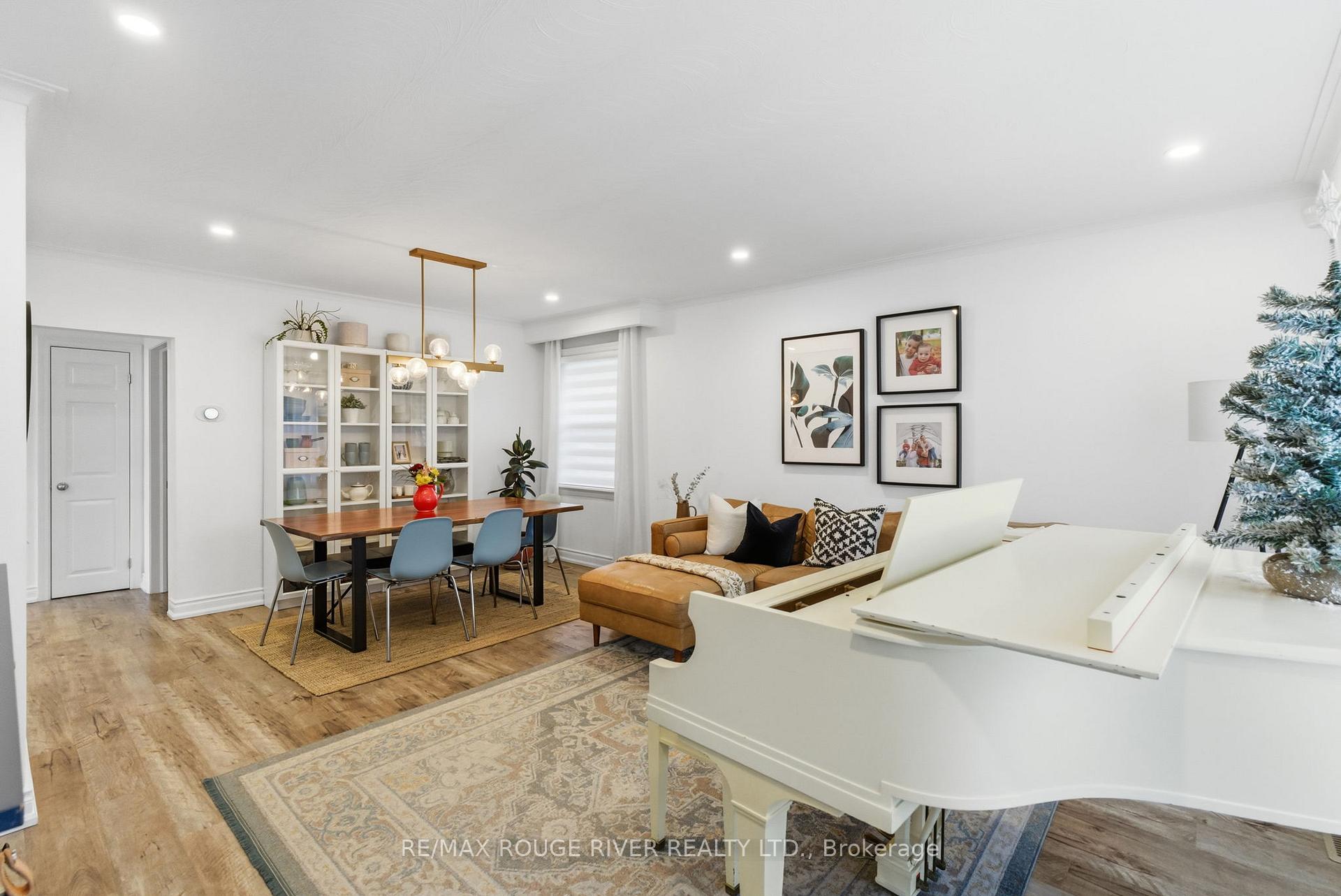 Photo 32 of 120 Bowman Avenue, Whitby, Blue Grass Meadows — HOMEH