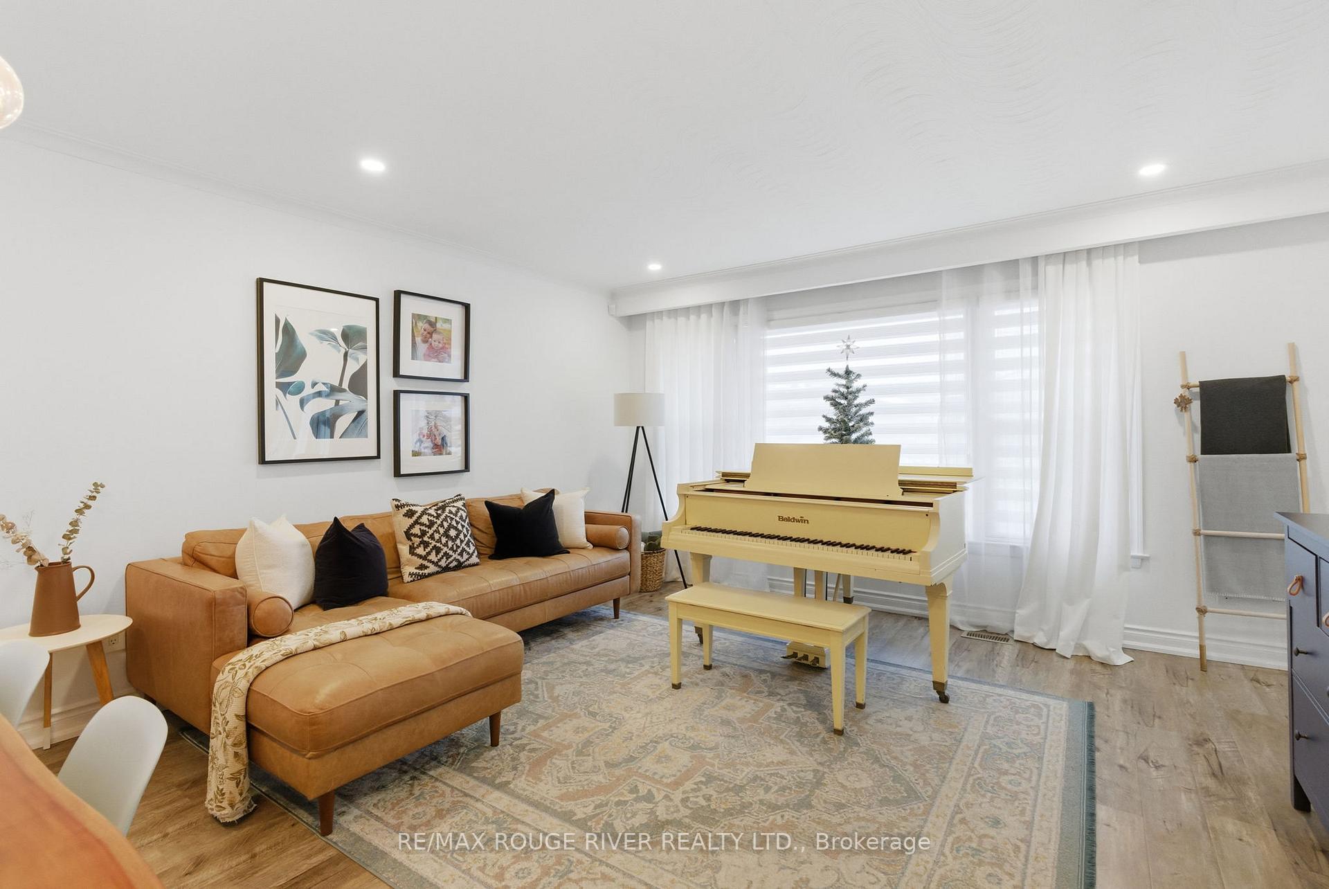 Photo 34 of 120 Bowman Avenue, Whitby, Blue Grass Meadows — HOMEH
