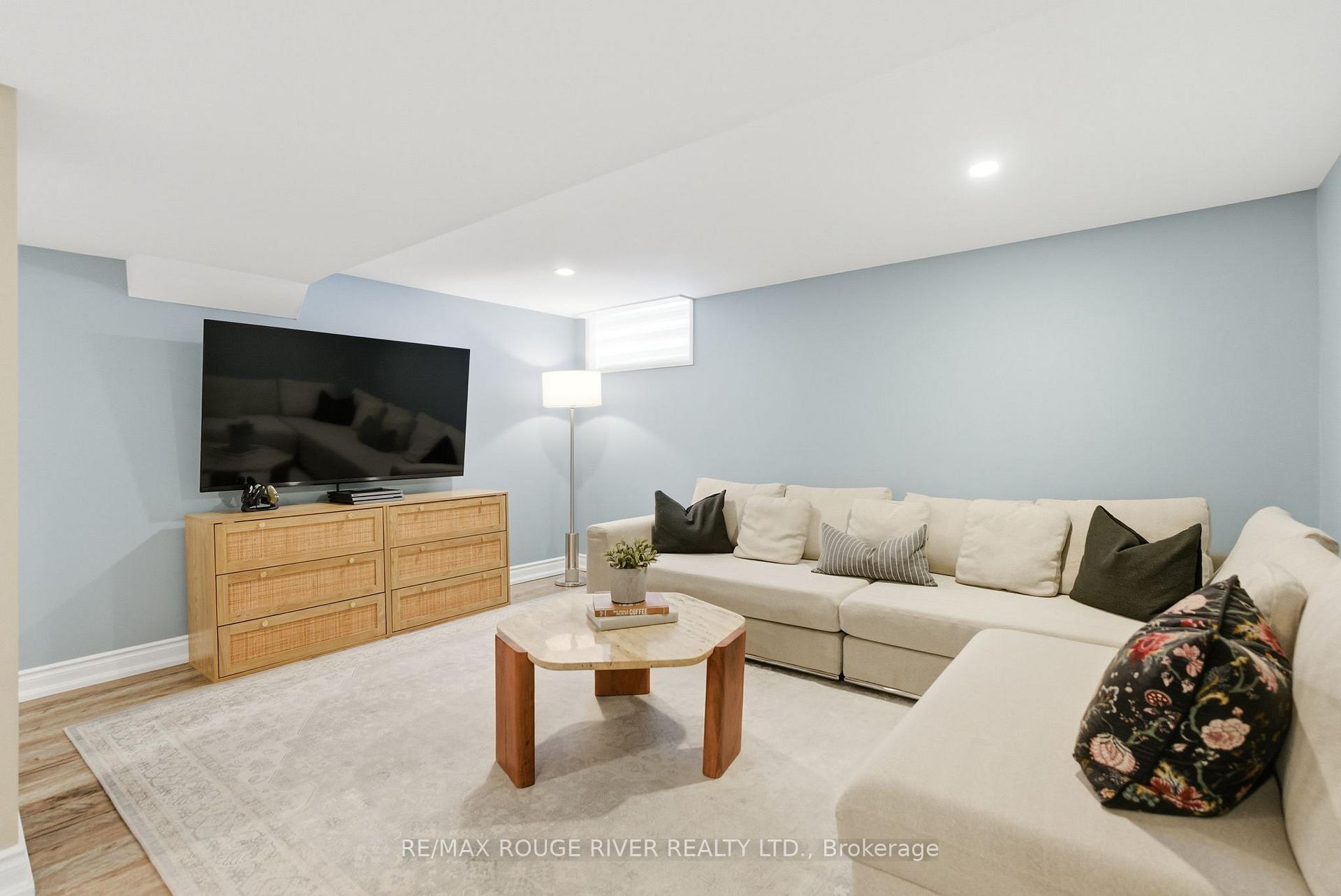 Photo 73 of 120 Bowman Avenue, Whitby, Blue Grass Meadows — HOMEH