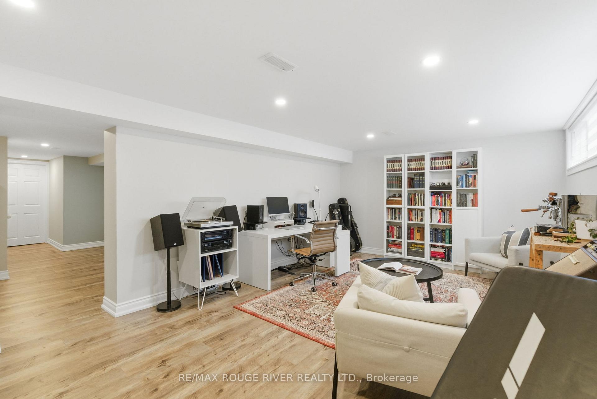 Photo 80 of 120 Bowman Avenue, Whitby, Blue Grass Meadows — HOMEH