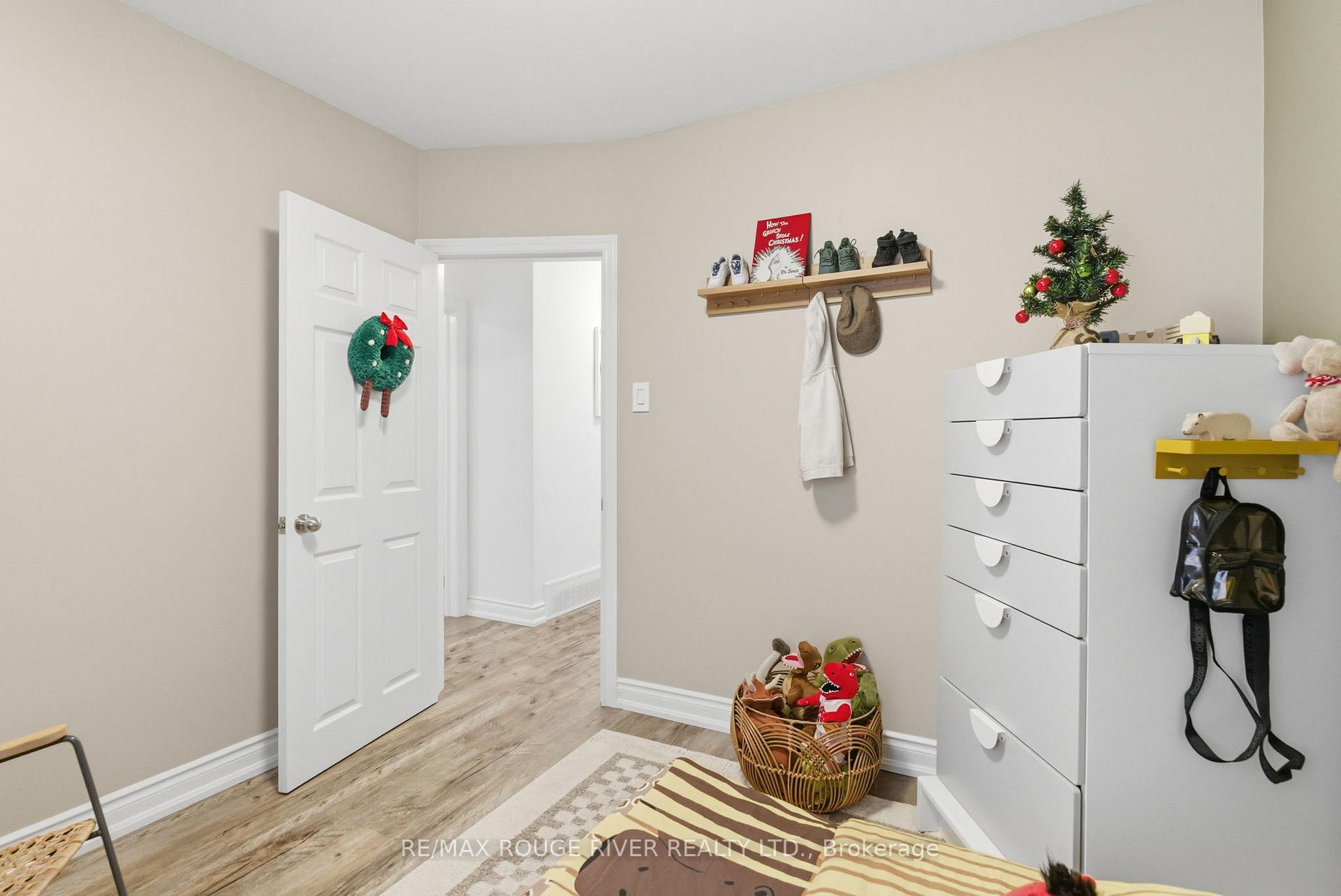 Photo 48 of 120 Bowman Avenue, Whitby, Blue Grass Meadows — HOMEH