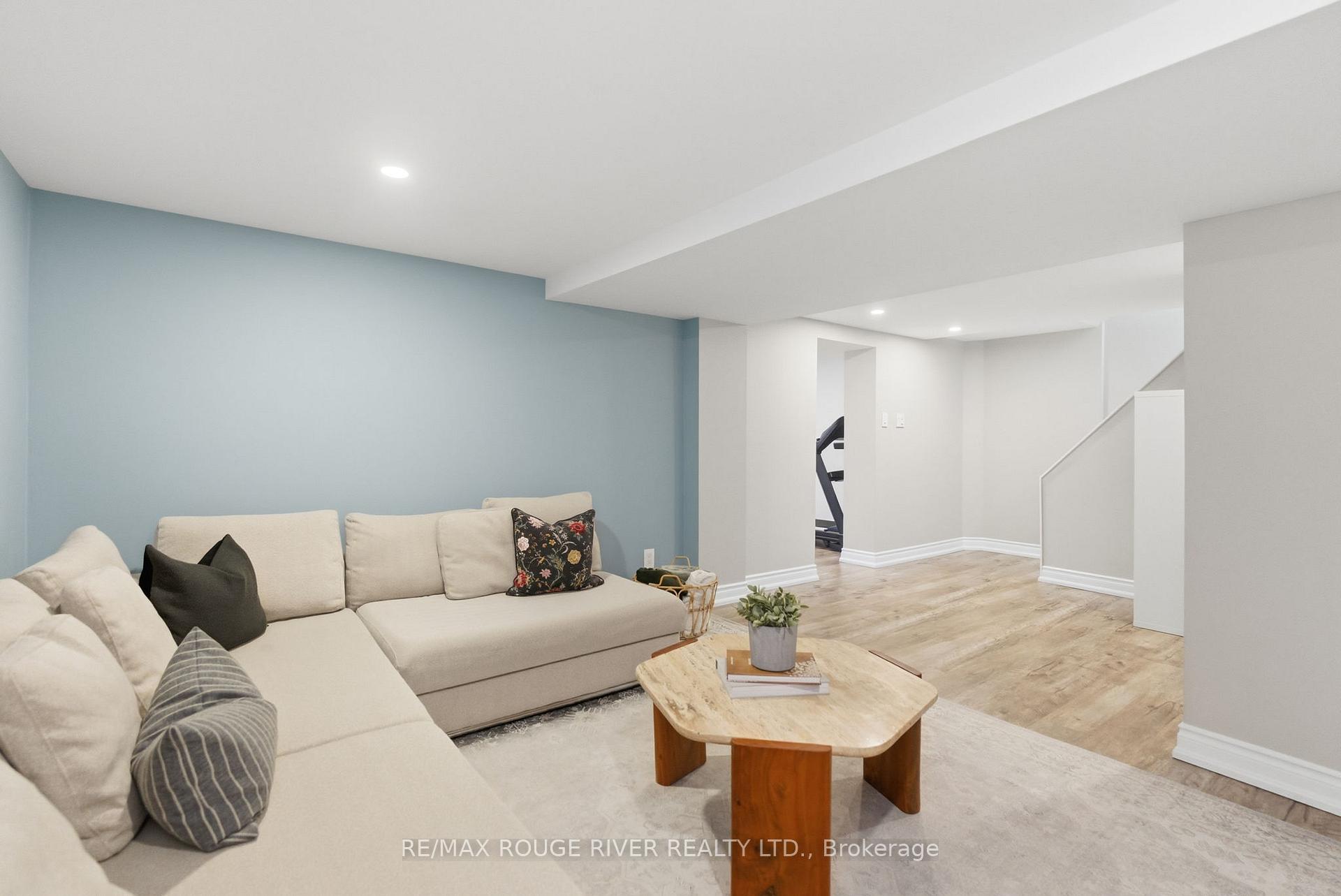 Photo 54 of 120 Bowman Avenue, Whitby, Blue Grass Meadows — HOMEH