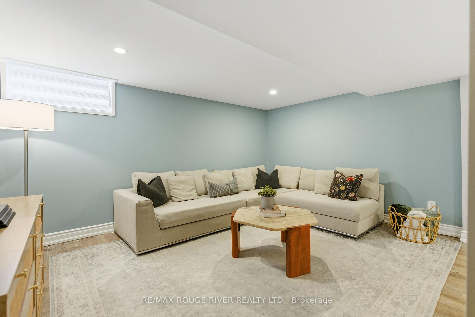 Photo 55 of 120 Bowman Avenue, Whitby, Blue Grass Meadows — HOMEH