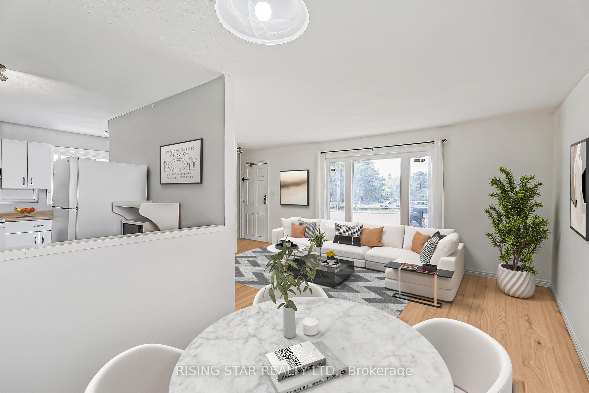 Photo 7 of 147 University Avenue E, Waterloo, Lincoln Heights — HOMEH