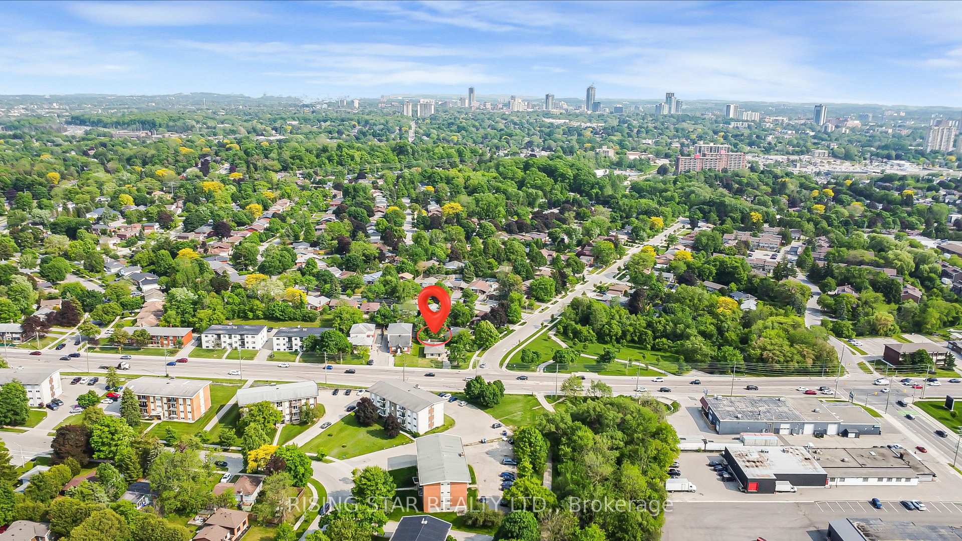 Photo 27 of 147 University Avenue E, Waterloo, Lincoln Heights — HOMEH