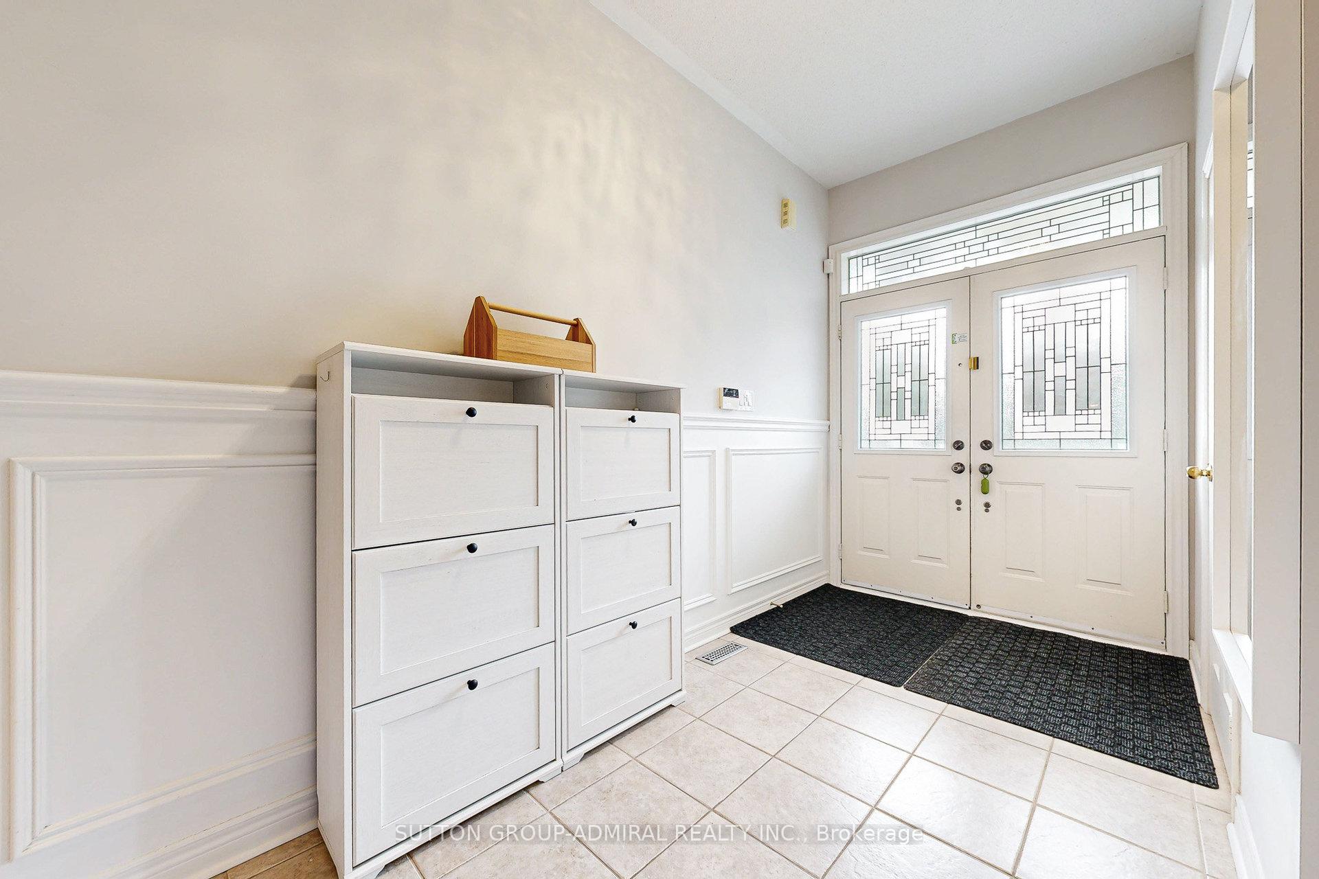 Photo 4 of 86 Autumn Hill Boulevard, Vaughan, Patterson — HOMEH