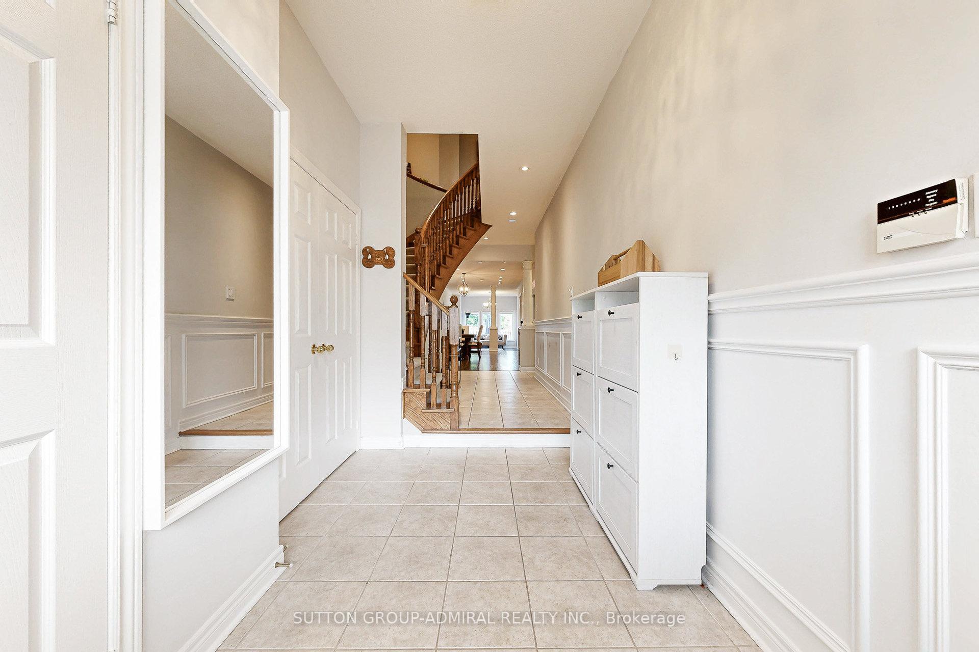 Photo 5 of 86 Autumn Hill Boulevard, Vaughan, Patterson — HOMEH