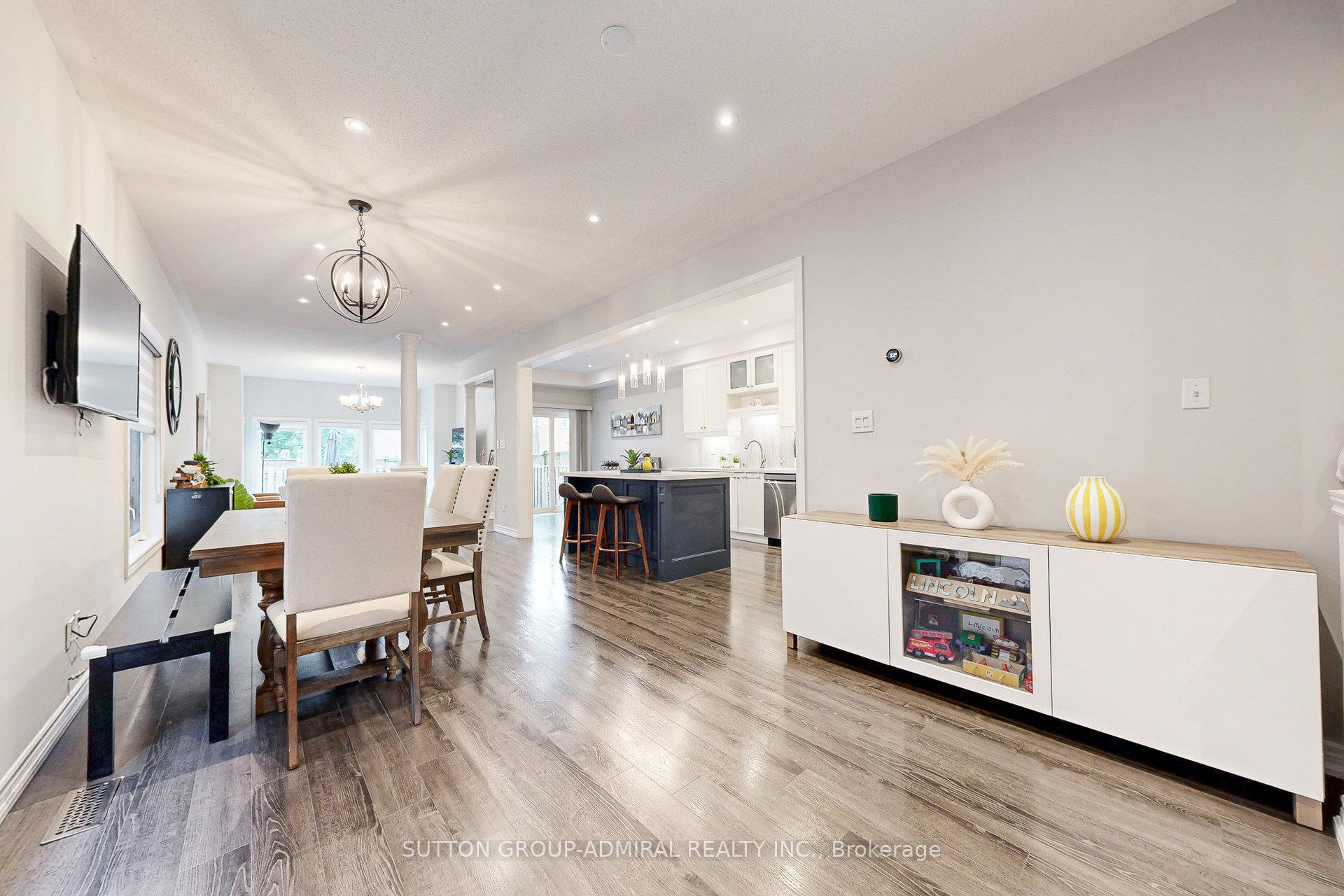 Photo 8 of 86 Autumn Hill Boulevard, Vaughan, Patterson — HOMEH