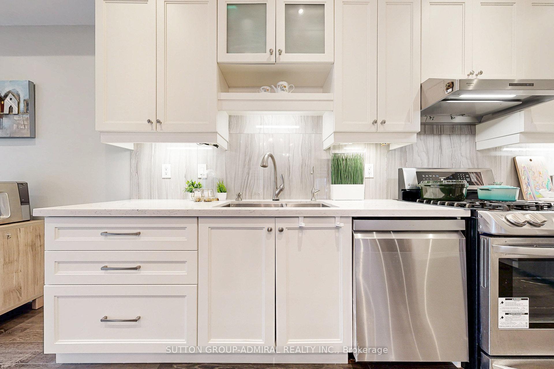 Photo 13 of 86 Autumn Hill Boulevard, Vaughan, Patterson — HOMEH