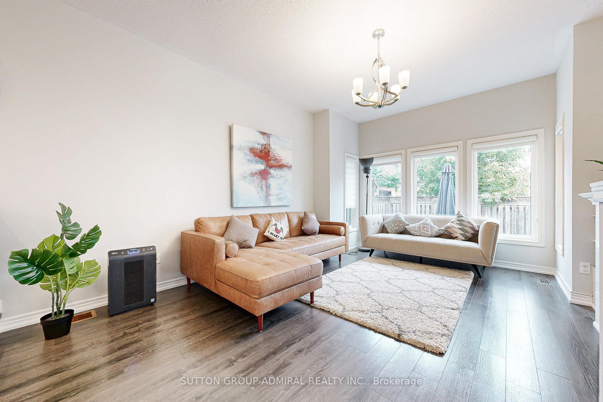 Photo 18 of 86 Autumn Hill Boulevard, Vaughan, Patterson — HOMEH