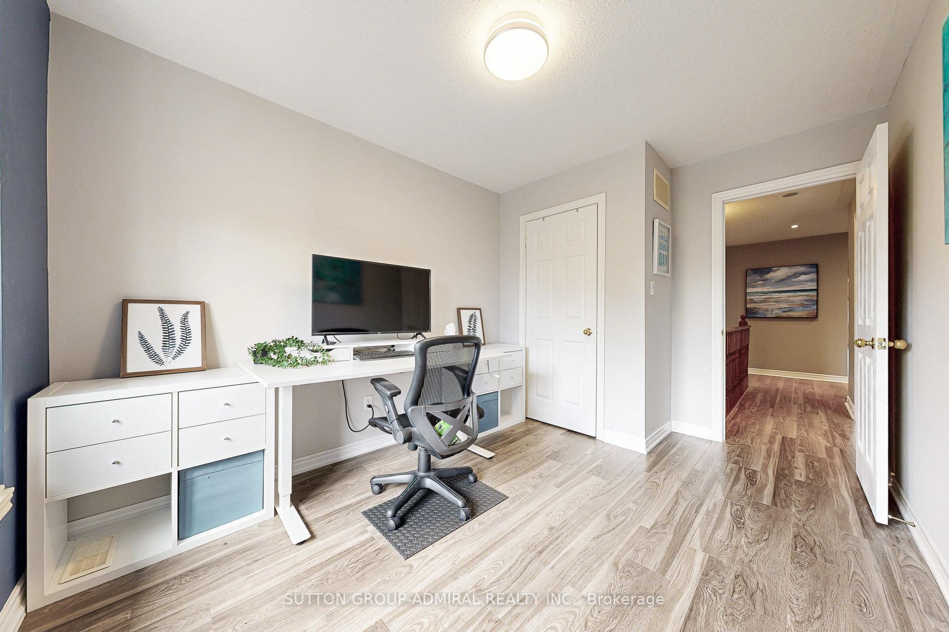 Photo 21 of 86 Autumn Hill Boulevard, Vaughan, Patterson — HOMEH