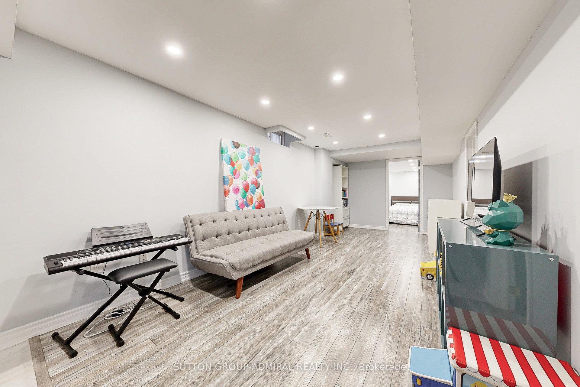 Photo 38 of 86 Autumn Hill Boulevard, Vaughan, Patterson — HOMEH