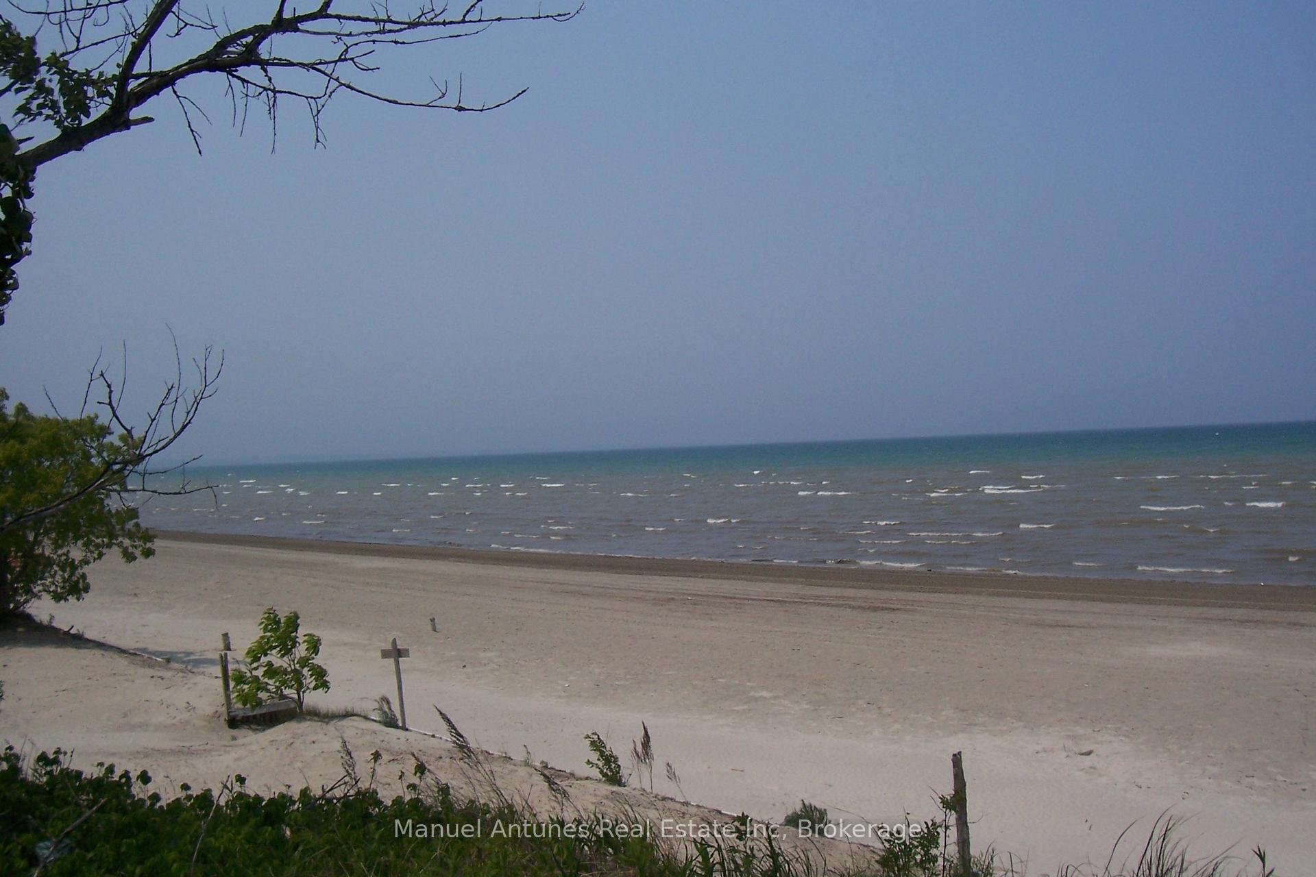 Photo 3 of 316 Shore Lane, Wasaga Beach — HOMEH