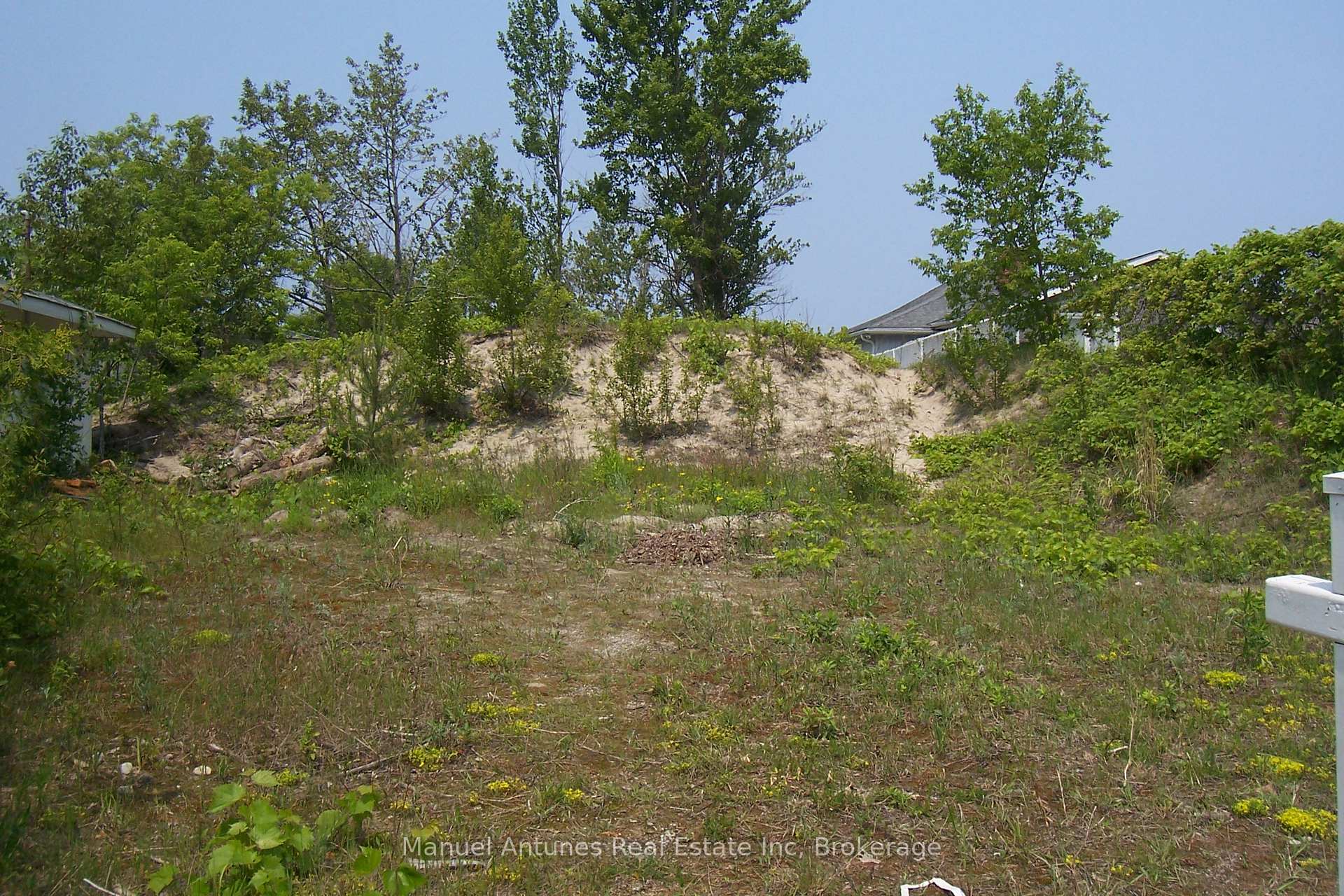 Photo 4 of 316 Shore Lane, Wasaga Beach — HOMEH