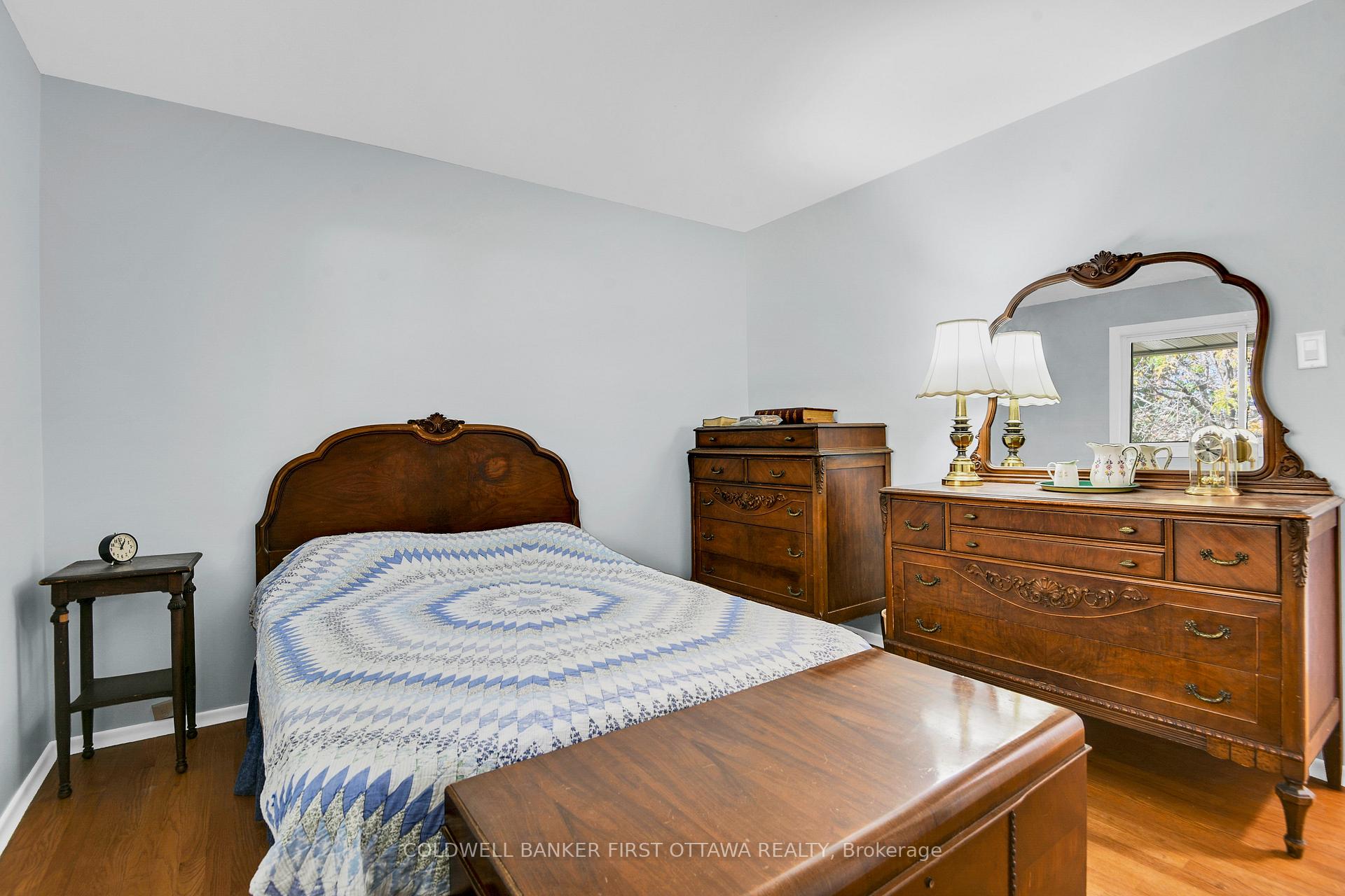 Photo 14 of 43 Harwick Crescent, Ottawa, Lynwood Village — HOMEH