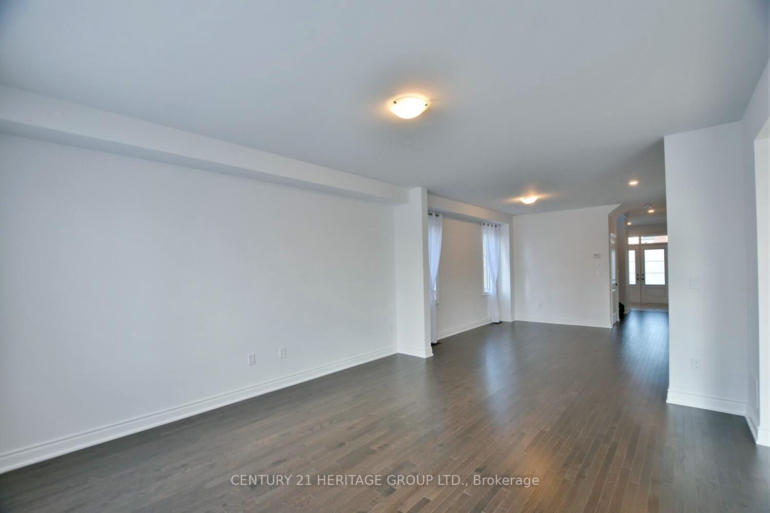 Photo 11 of 60 Amber Drive, Wasaga Beach — HOMEH