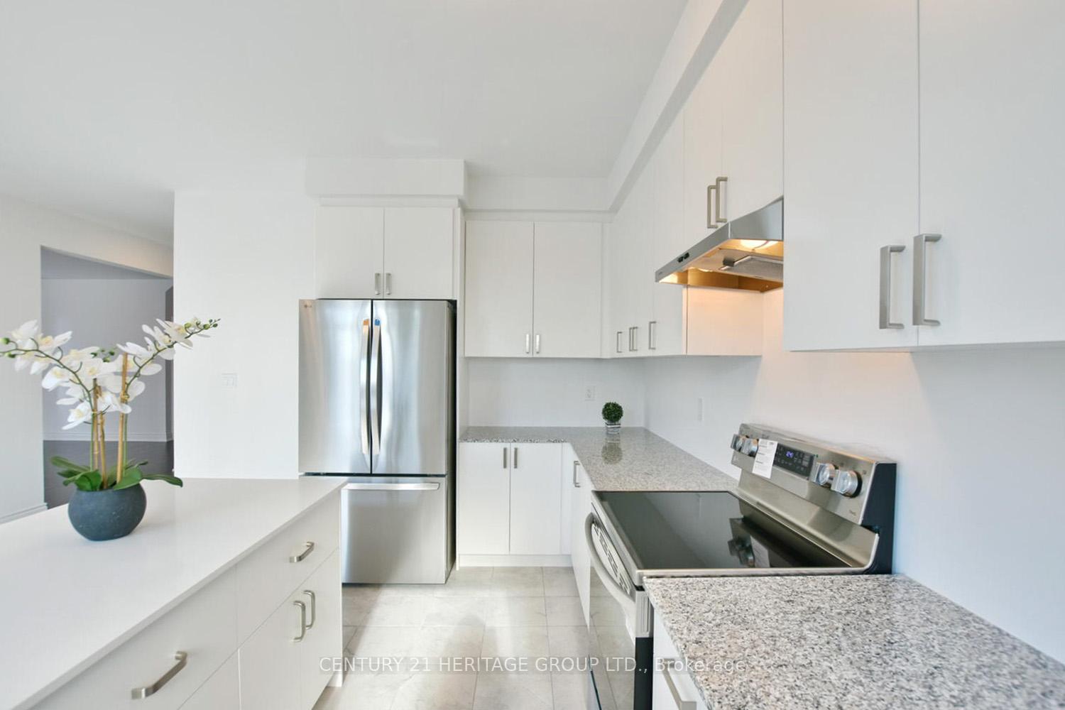 Photo 13 of 60 Amber Drive, Wasaga Beach — HOMEH