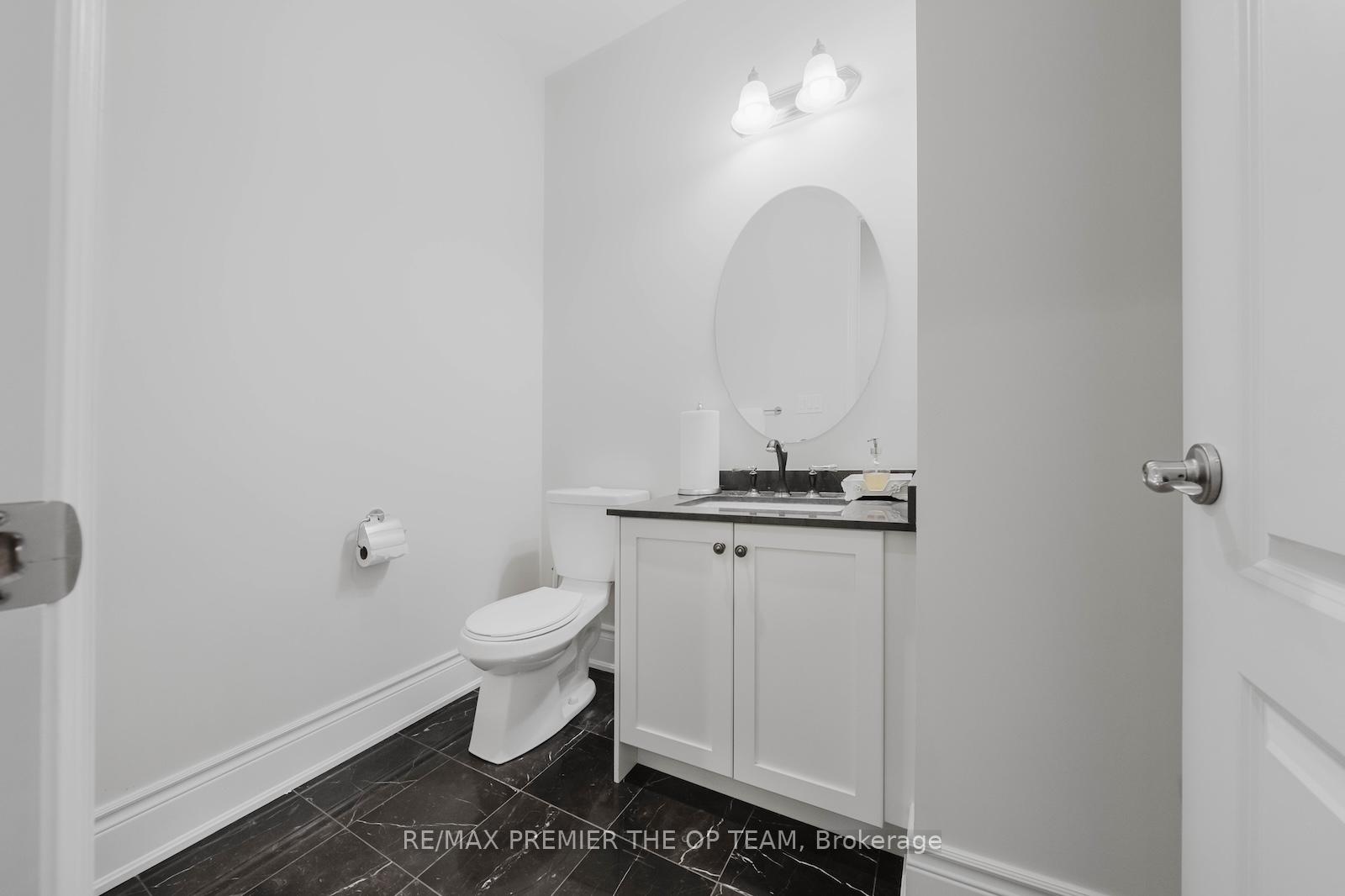 Photo 8 of 70 Torgan Trail, Vaughan, Kleinburg — HOMEH