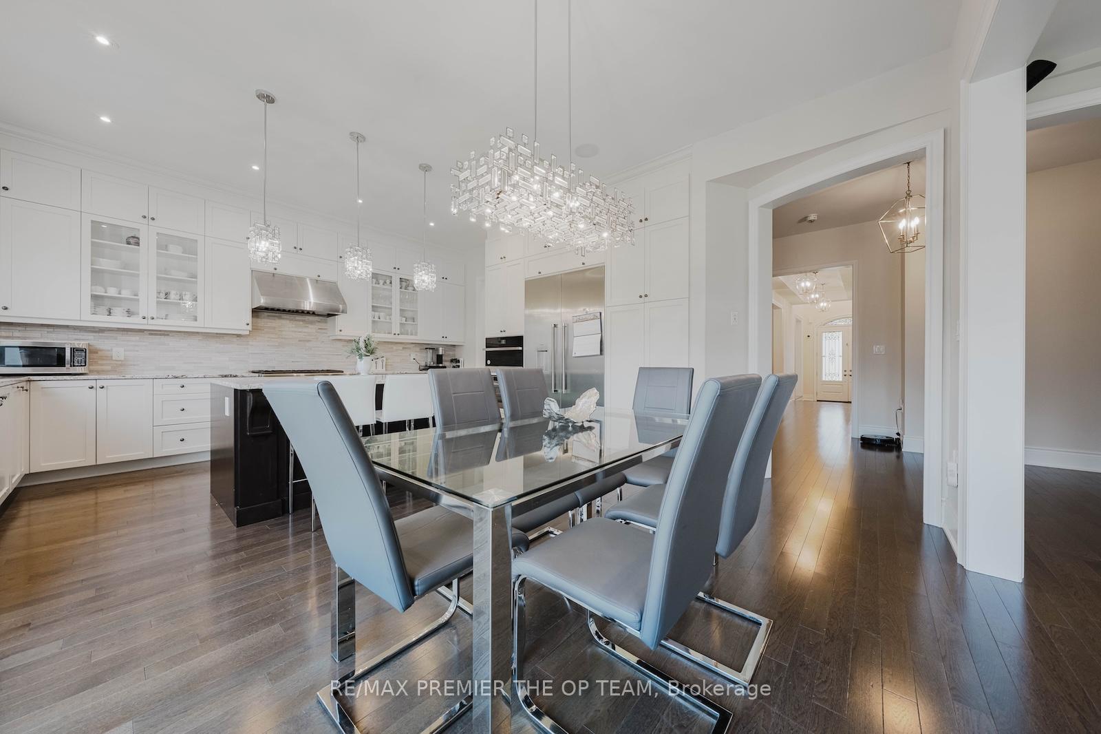 Photo 19 of 70 Torgan Trail, Vaughan, Kleinburg — HOMEH