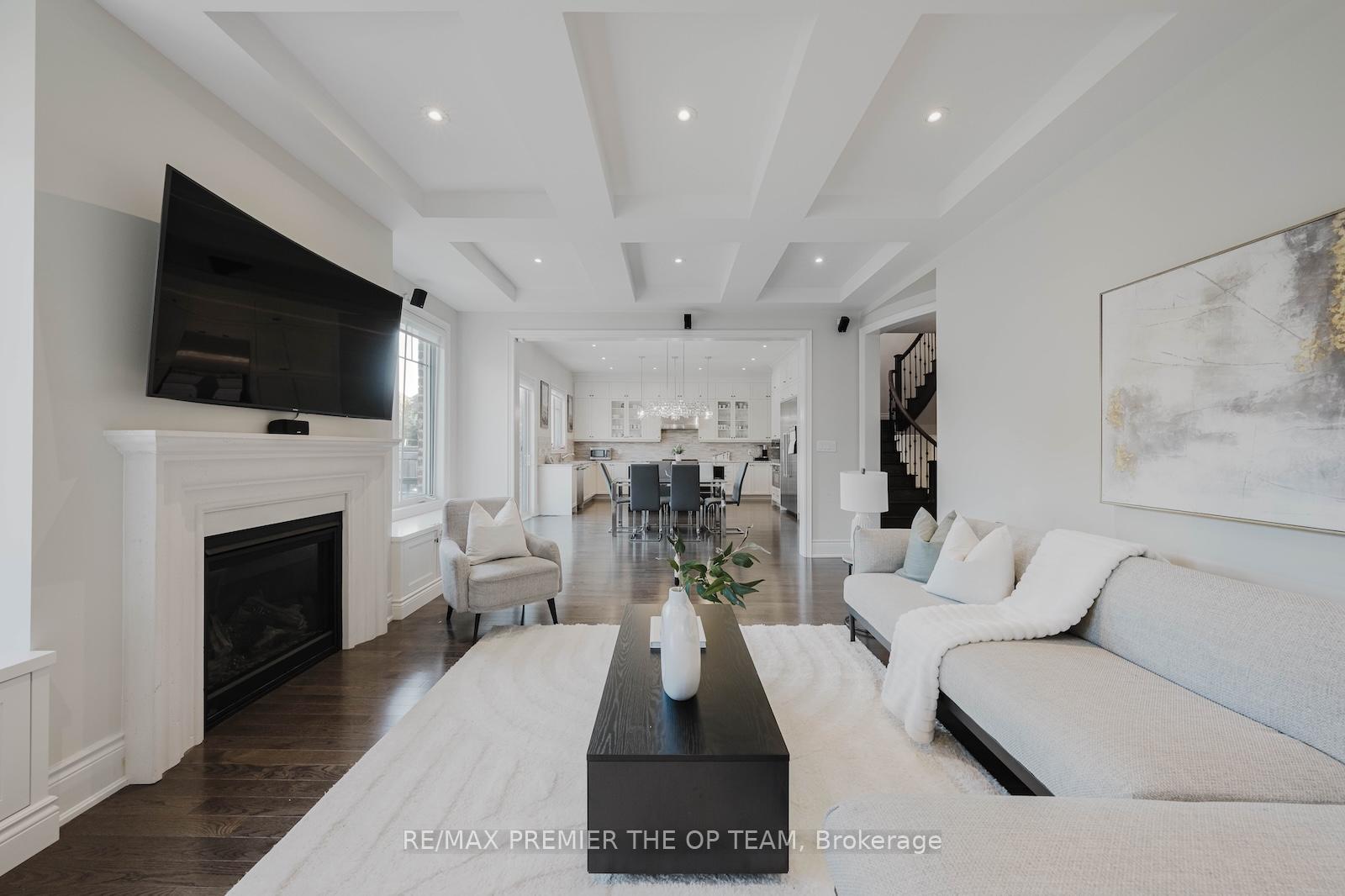 Photo 20 of 70 Torgan Trail, Vaughan, Kleinburg — HOMEH