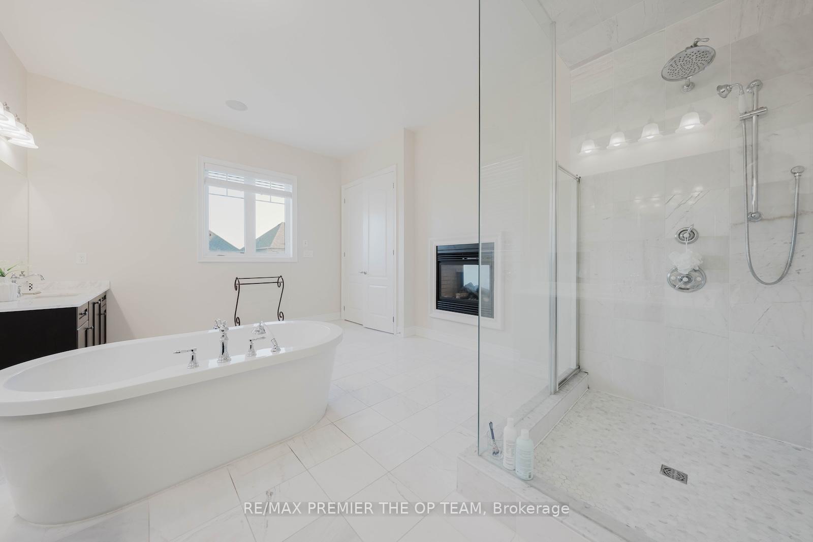 Photo 31 of 70 Torgan Trail, Vaughan, Kleinburg — HOMEH