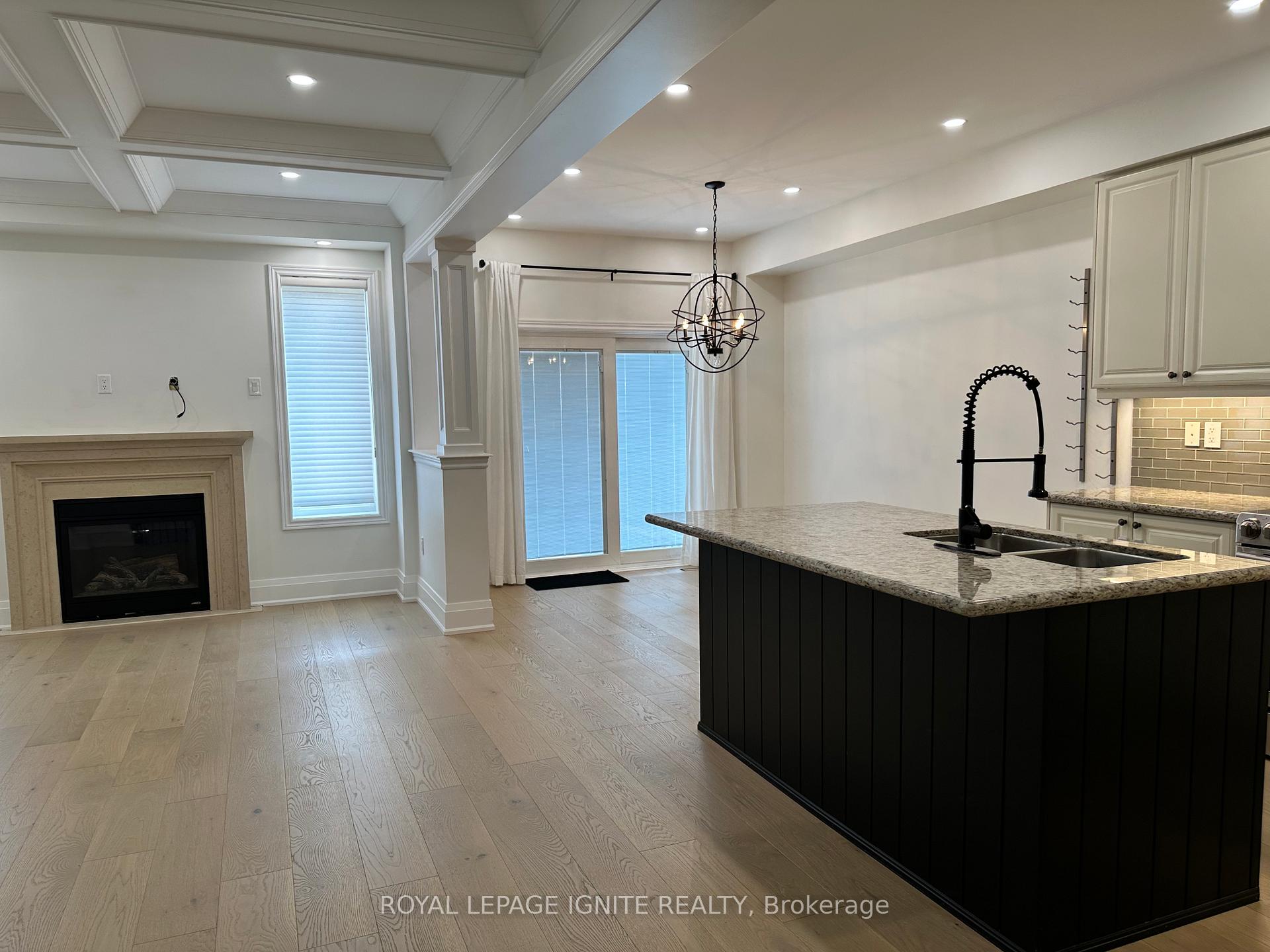 Photo 3 of 27 Oren Street, Vaughan, Kleinburg — HOMEH