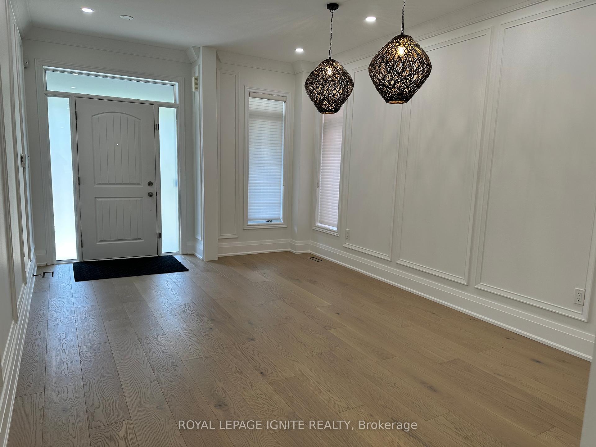 Photo 7 of 27 Oren Street, Vaughan, Kleinburg — HOMEH