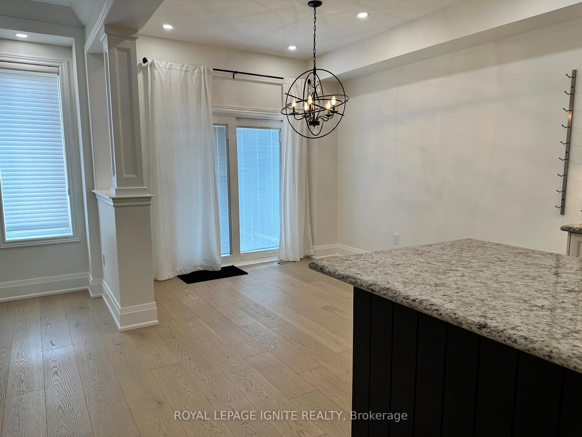 Photo 10 of 27 Oren Street, Vaughan, Kleinburg — HOMEH