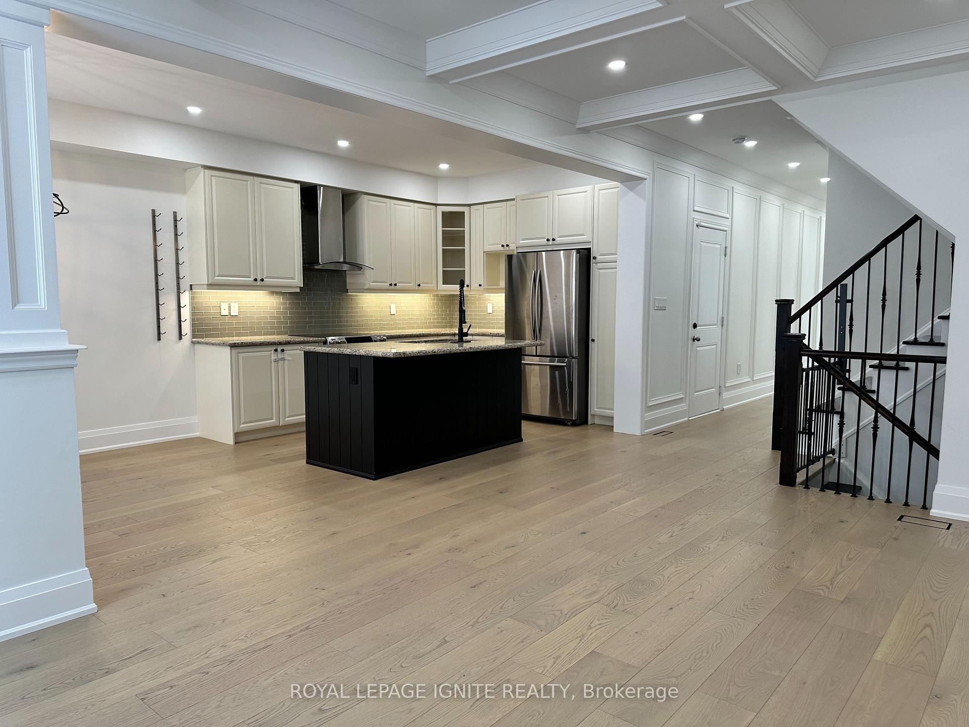 Photo 11 of 27 Oren Street, Vaughan, Kleinburg — HOMEH