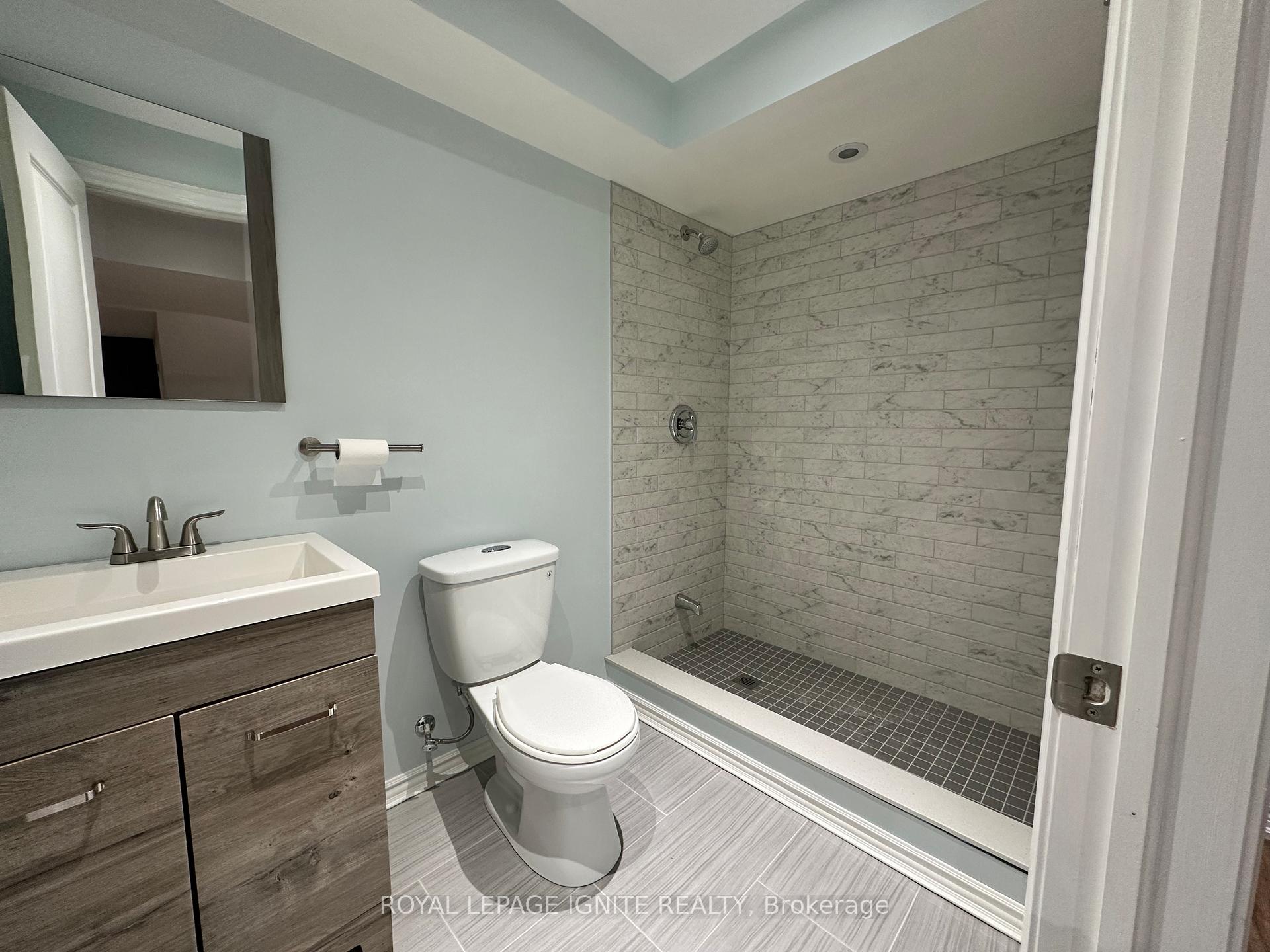 Photo 24 of 27 Oren Street, Vaughan, Kleinburg — HOMEH