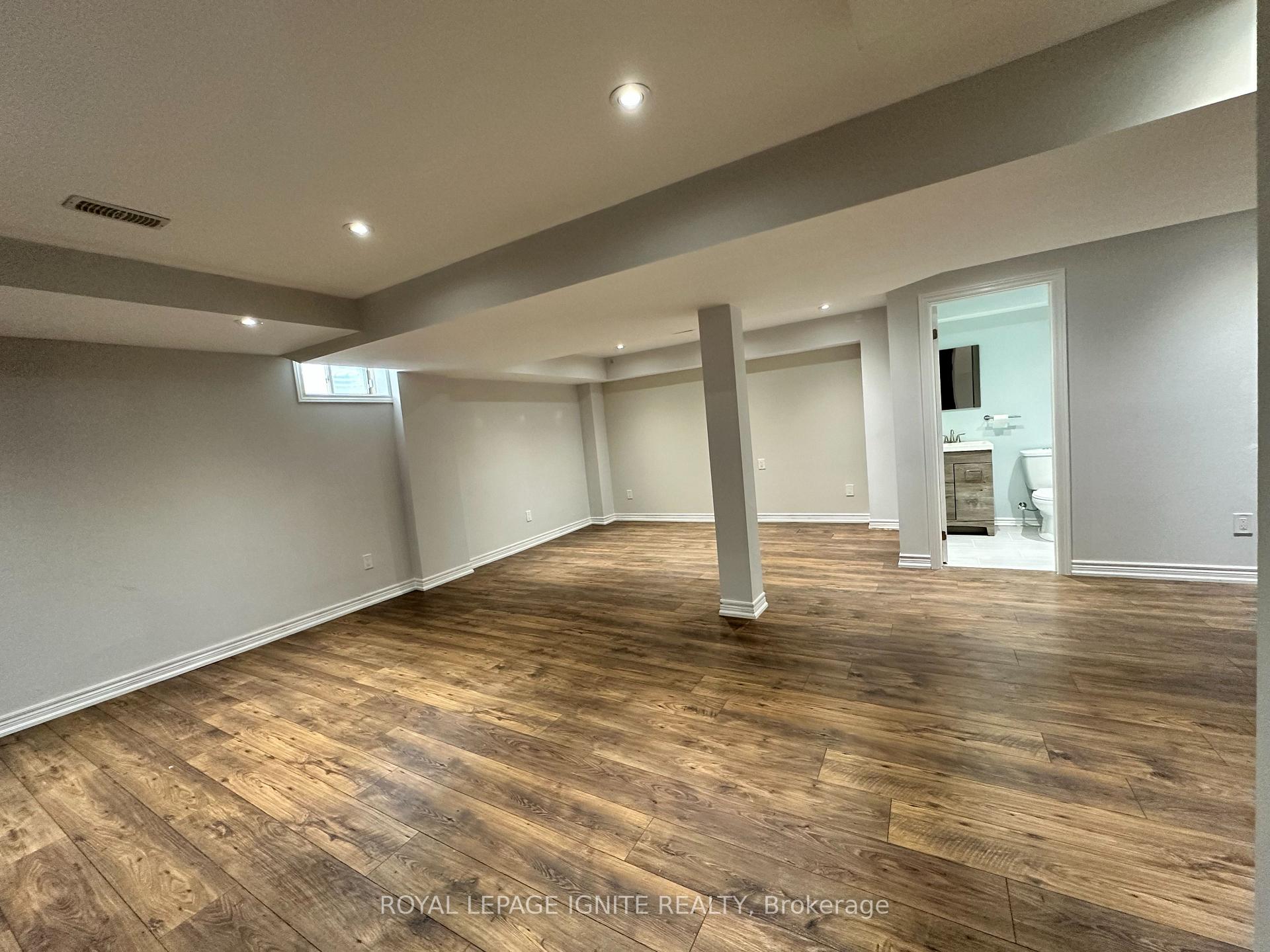 Photo 37 of 27 Oren Street, Vaughan, Kleinburg — HOMEH