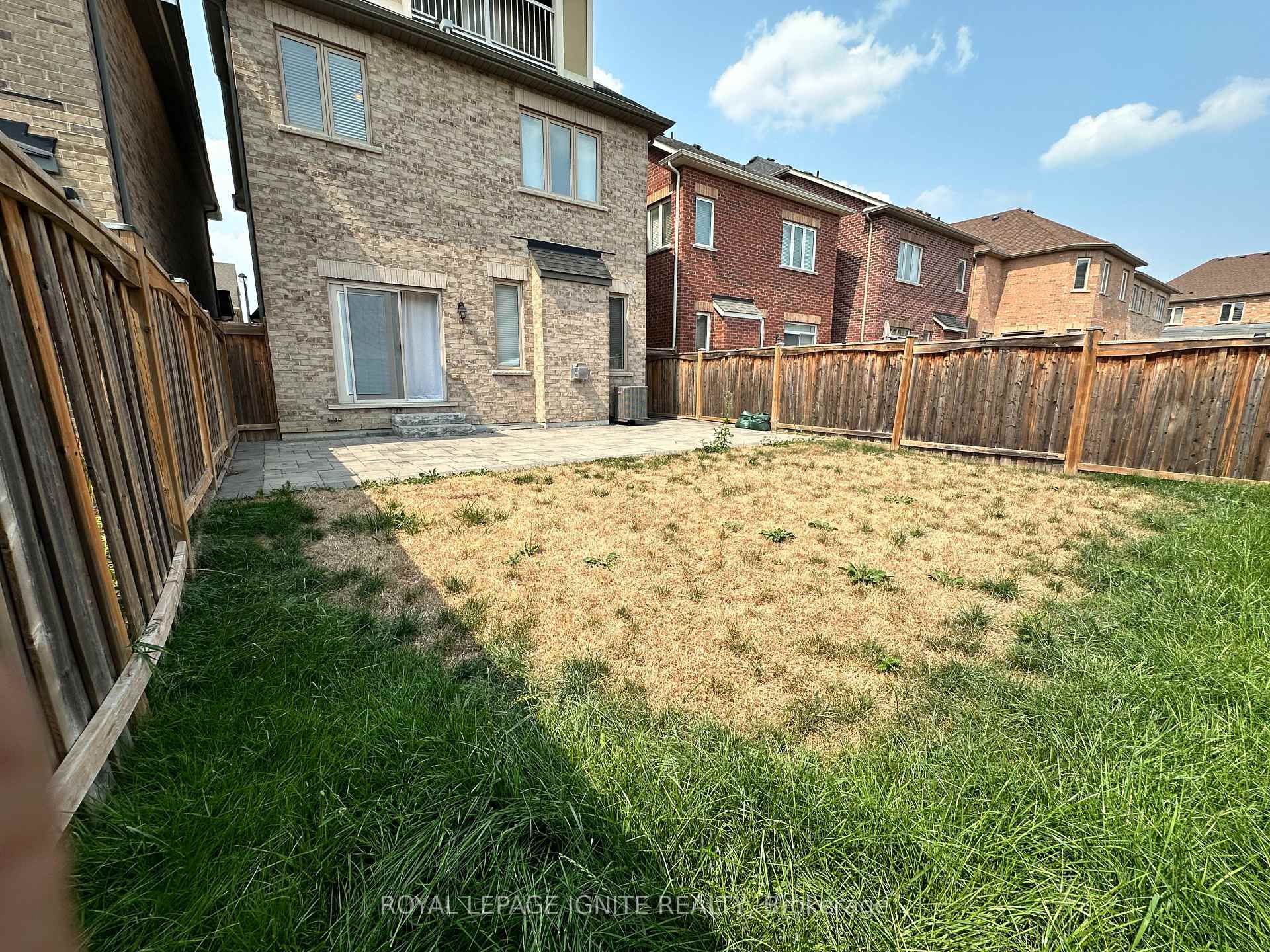 Photo 39 of 27 Oren Street, Vaughan, Kleinburg — HOMEH