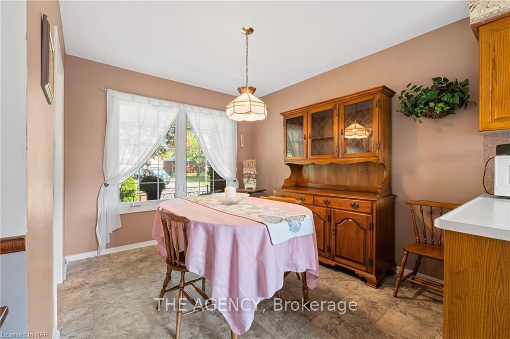 Photo 6 of 4 Tamarack Street, Welland, Prince Charles — HOMEH