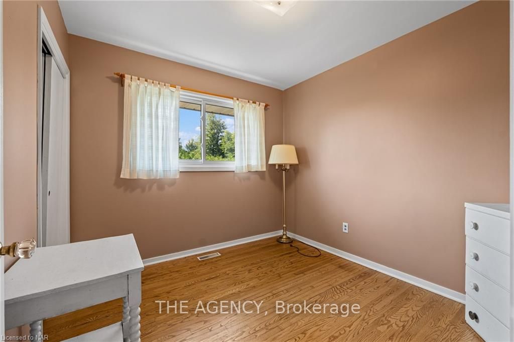 Photo 9 of 4 Tamarack Street, Welland, Prince Charles — HOMEH
