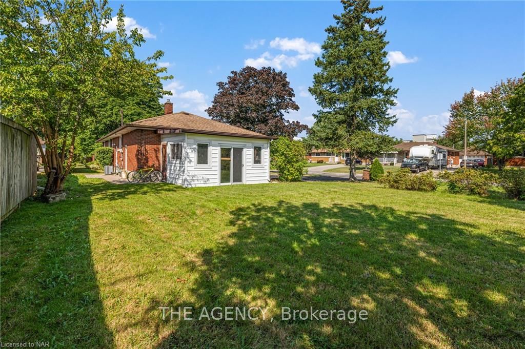 Photo 17 of 4 Tamarack Street, Welland, Prince Charles — HOMEH