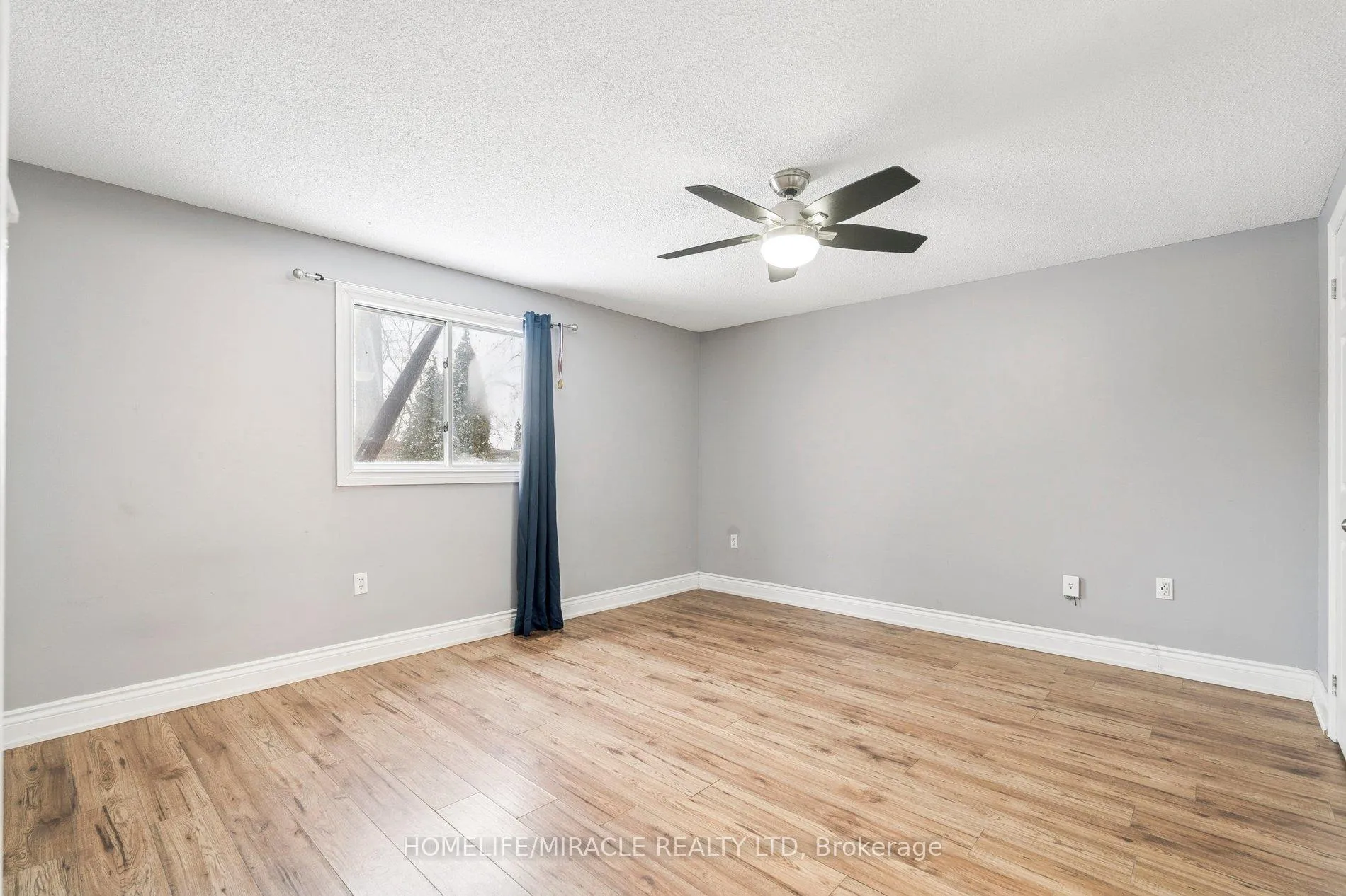 Photo 22 of 147 Hickling Trail, Barrie, Grove East — HOMEH