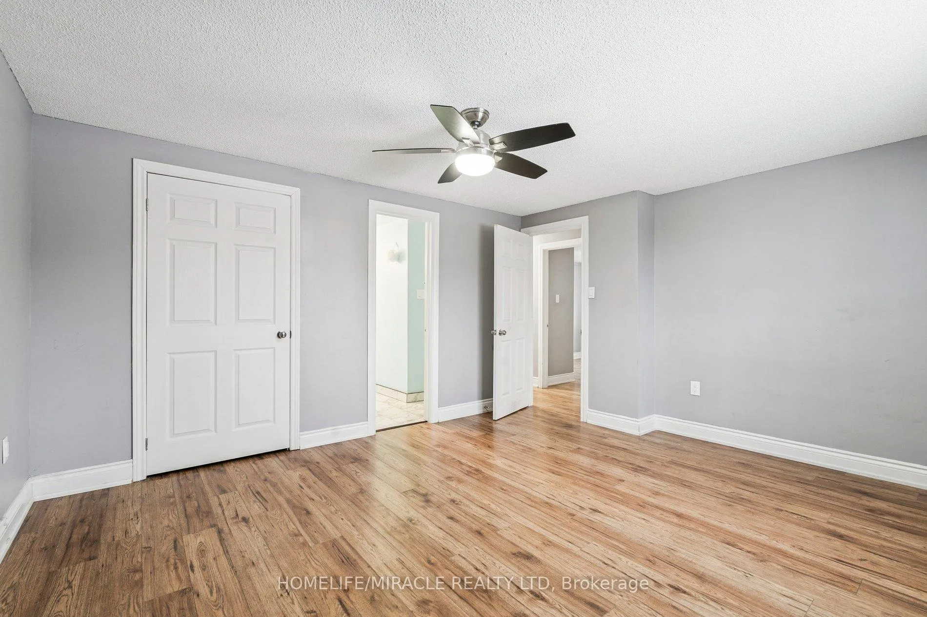 Photo 24 of 147 Hickling Trail, Barrie, Grove East — HOMEH